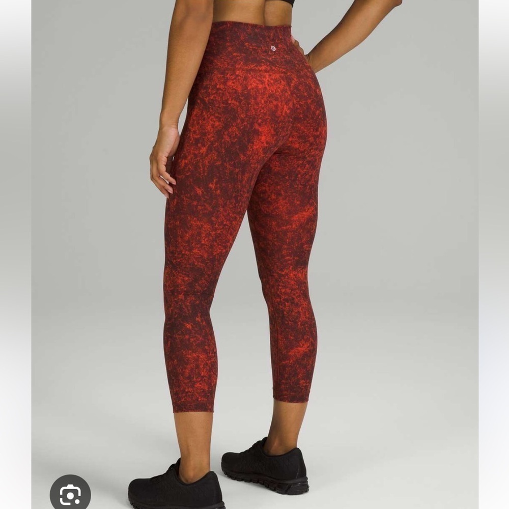 Lululemon Wunder Train High Rise Crop 23”